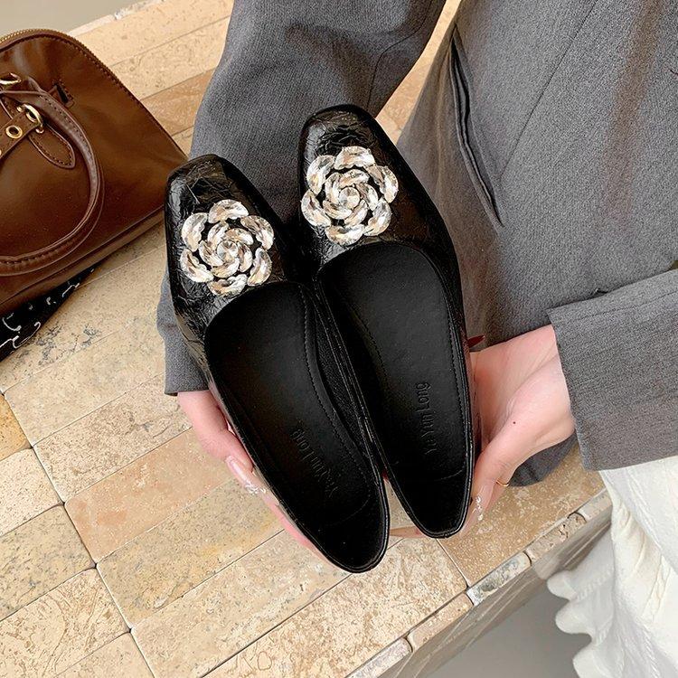 Spring new French Mary Jane shoes women's British style thick heel satin surface rhinestone flower style low heel shoes