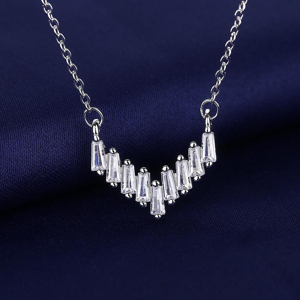 New Fashion 925 Sterling Silver Jewelry Round Zircon Pendants Necklaces Women Fine Semi Rhinestone Circle Clavicle Chain Choker