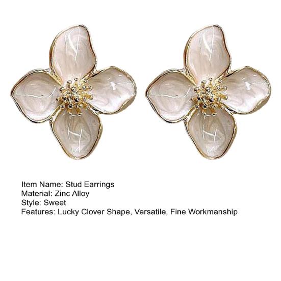 1 Pair Stud Earrings Lucky Clover Shape Fine Workmanship Ear Studs Light Luxury Earrings Jewelry Gift