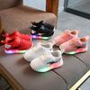Nouvelles Baskets pour Enfants Lumière LED Chaussures Décontractées pour Enfants Garçons Bébé Tout-Petit Baskets Lumineuses Avec Lumière Chaussures de Sport pour Filles