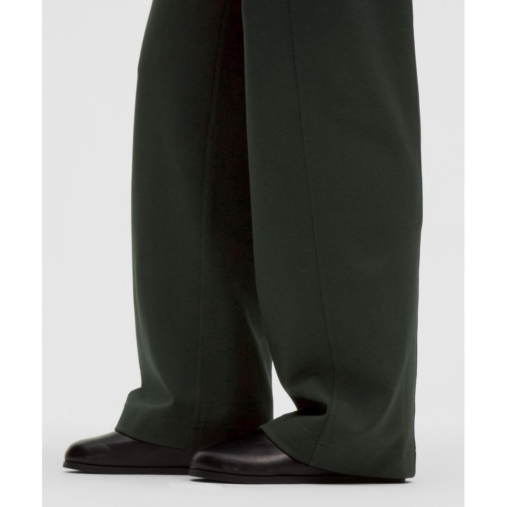 LululemOn Stretch Knit Straight Leg Pull On Pant Blackened Pine