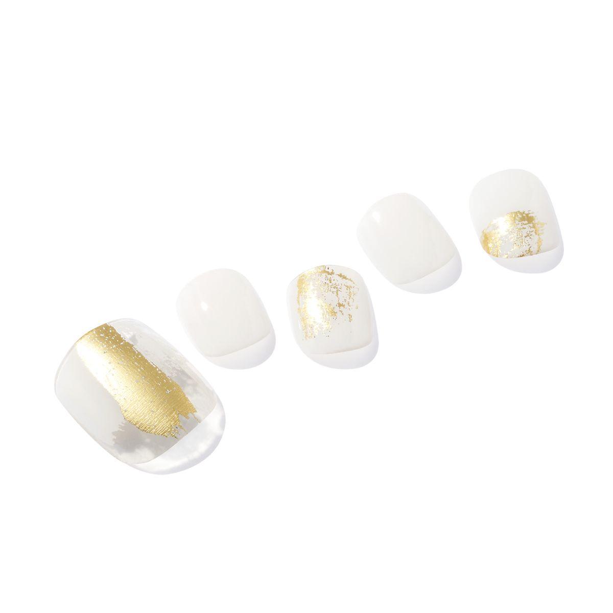 I m White Gel Pedicure