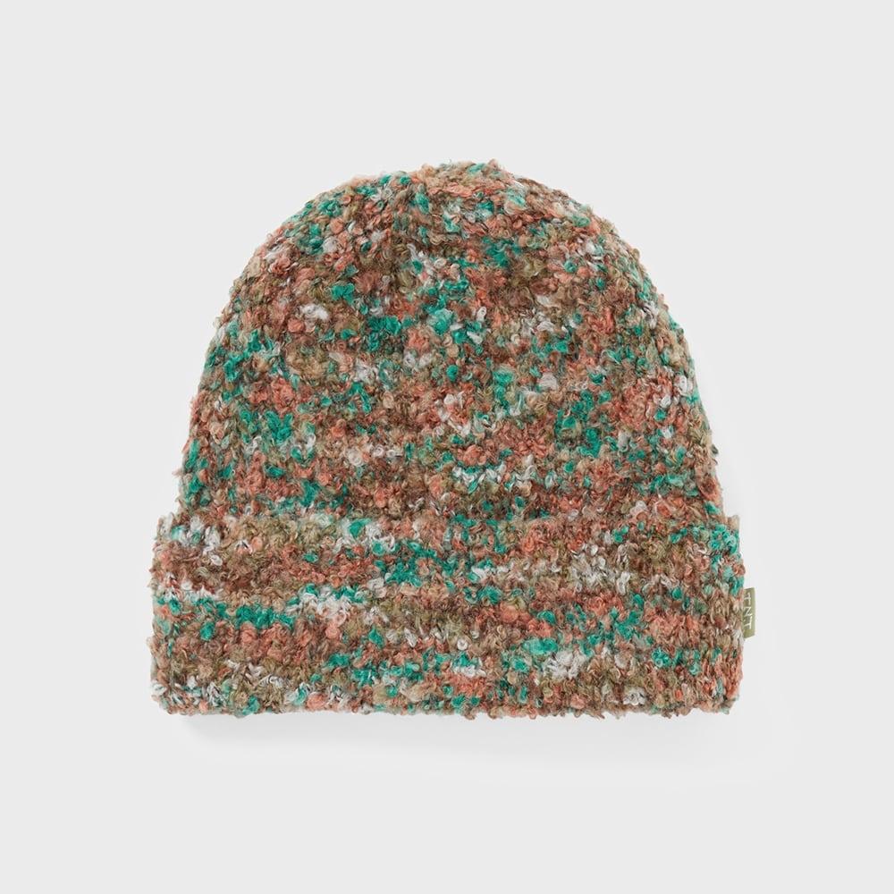 Эта разноцветная буклированная шапка-бини Natural F