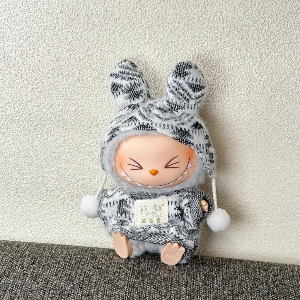 17CM Labubu Doll Coat Rabbit Hat Knitted Sweater Set Labubu Clothes