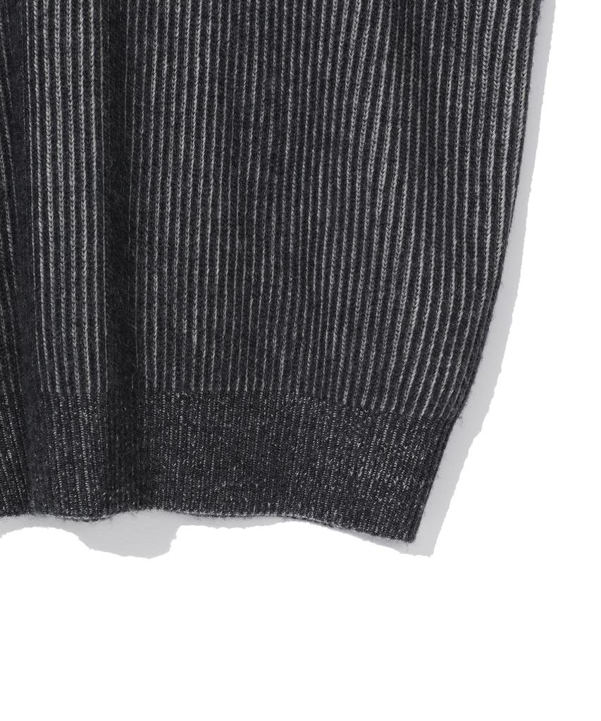 BEENTRILL Jacquard Logo Two-Tone Knit (Charcoal)
