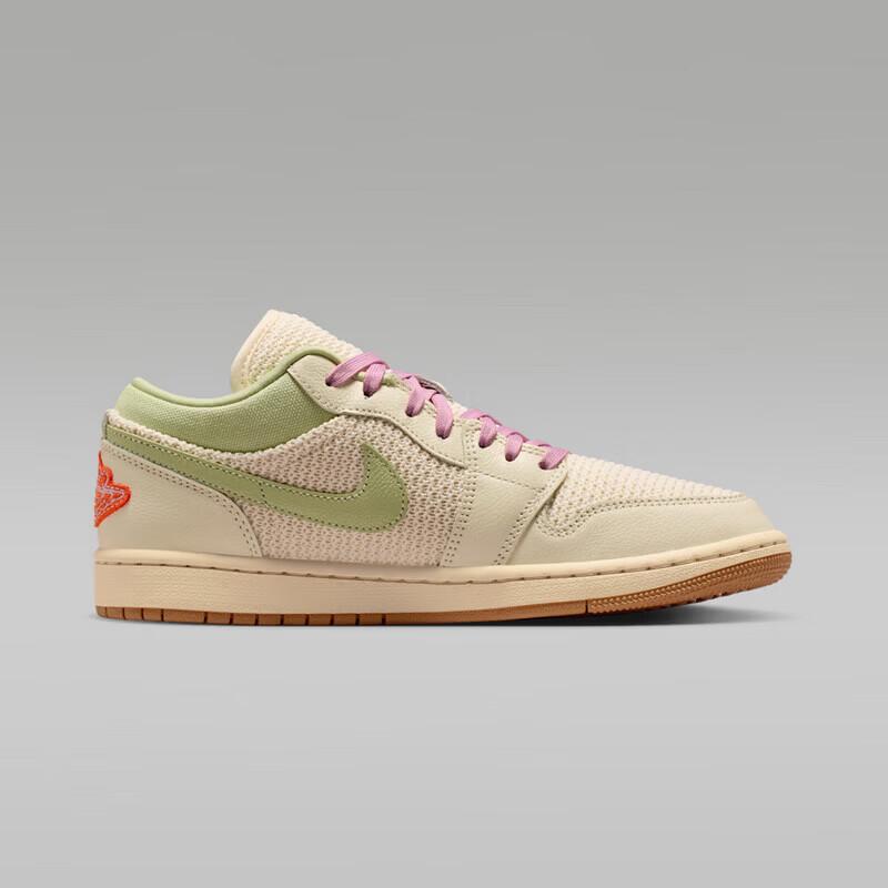 Jordan Women's AJ1 Low-Top Breathable Casual Sneakers