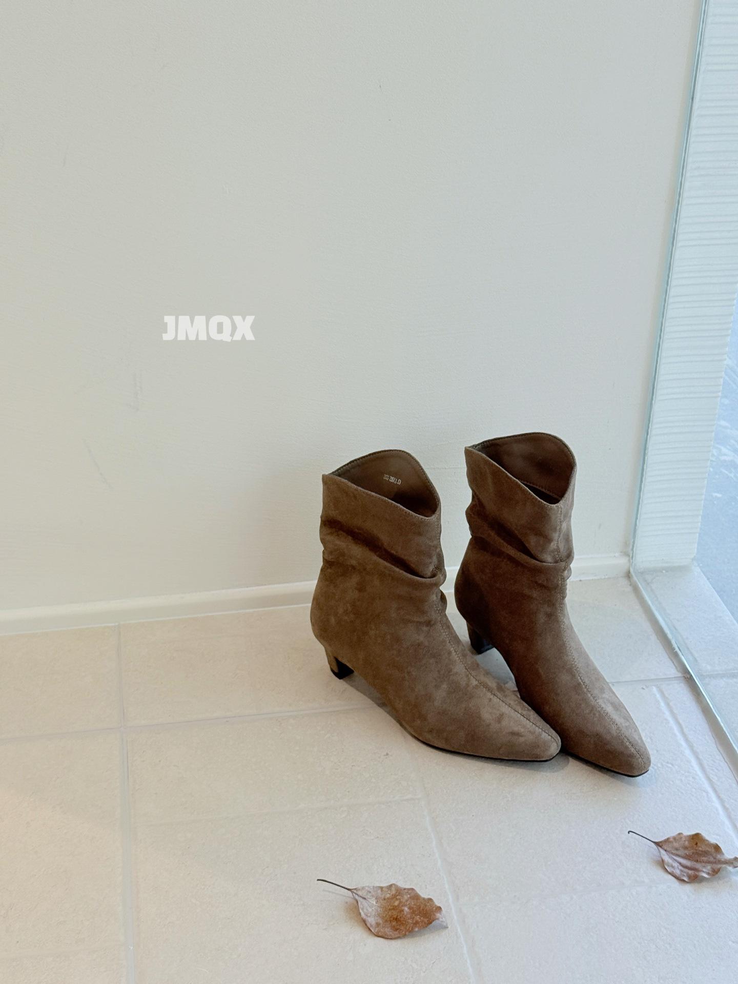 

2025 осень новые ботильоны на наборном каблуке женские матовая кожа острый носок низкий каблук короткие ботинки женские ботильоны в западном ковбойском стиле 39