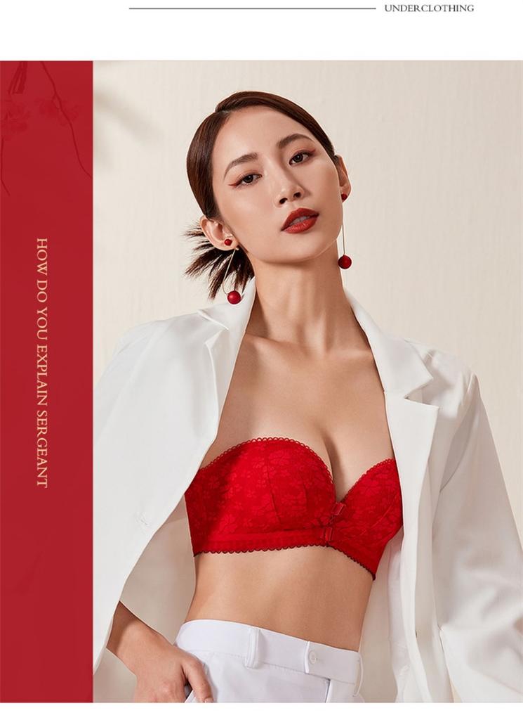 Big Red Lingerie Set for the Zodiac Year, with a Gathered Top, Strapless Strapless Design, Detachable Small Chest Display, and Large Bra