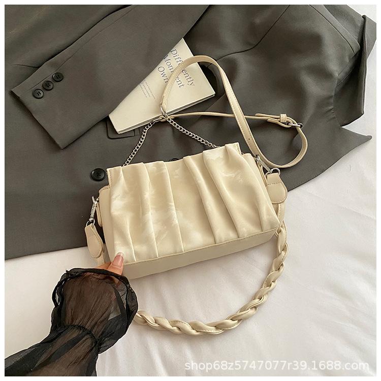 

Foreign style small bag women s bag 2025 new trendy fashion versatile shoulder armpit bag Korean version of Internet celebrity crossbody small square