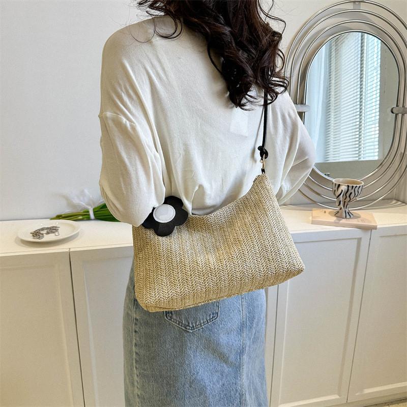 Versatile Woven Tote Bag For Women Modern Casual Shoulder Bag In Elegant Colors