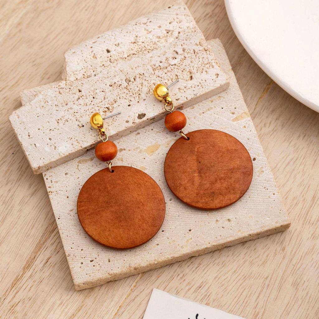 European Retro Geometric Raffia Earrings: Vacation-Style Wooden Hollow Long Accessories for Women