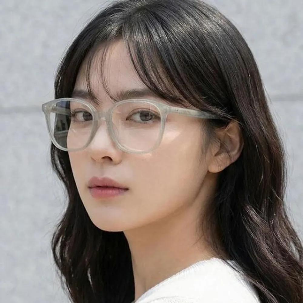 

[Celine] Eyeglass Frames CL50115I 020 Thin Horn-rimmed Square Men s Women