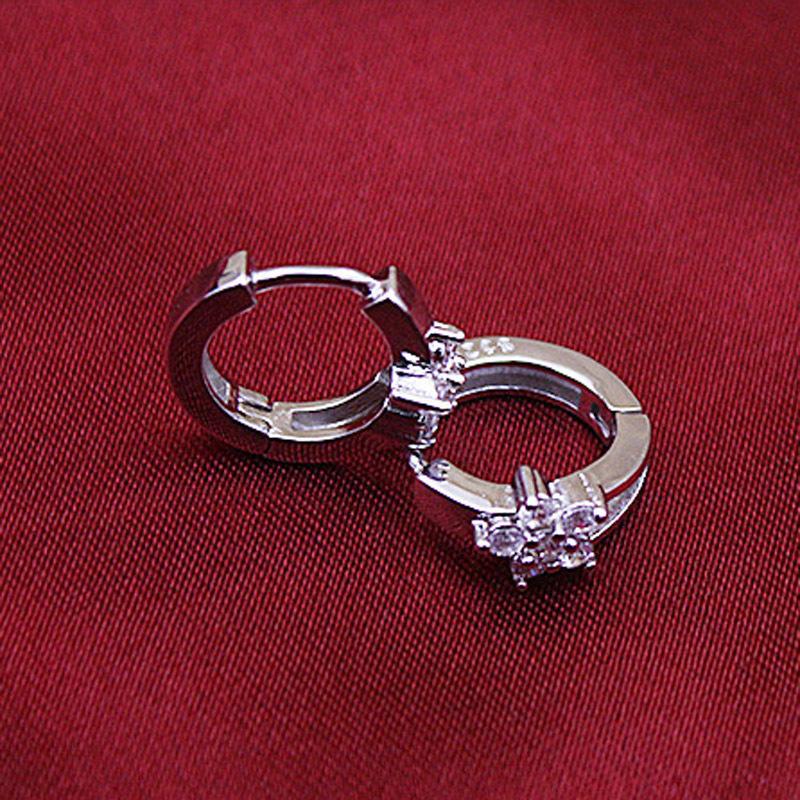 Korean Fashion Temperament Jewelry Small Snowflake Ear Buckle Earrings Women's Trendy Models