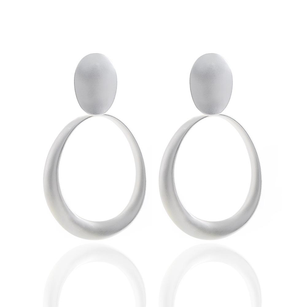 European and American Atmosphere and Exquisite Earrings, Fashionable Geometric Pendant Texture, Versatile Mid-length Ear Clips, Women's Models