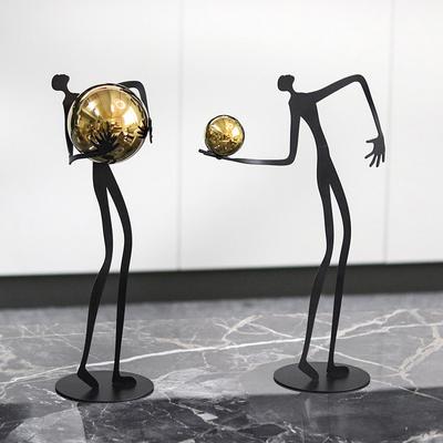 Metal Handicraft Abstract Portrait Sculpture Gold Ball-hugging Figure Metal Ornament Metal Figurine Home Decoration Accessories