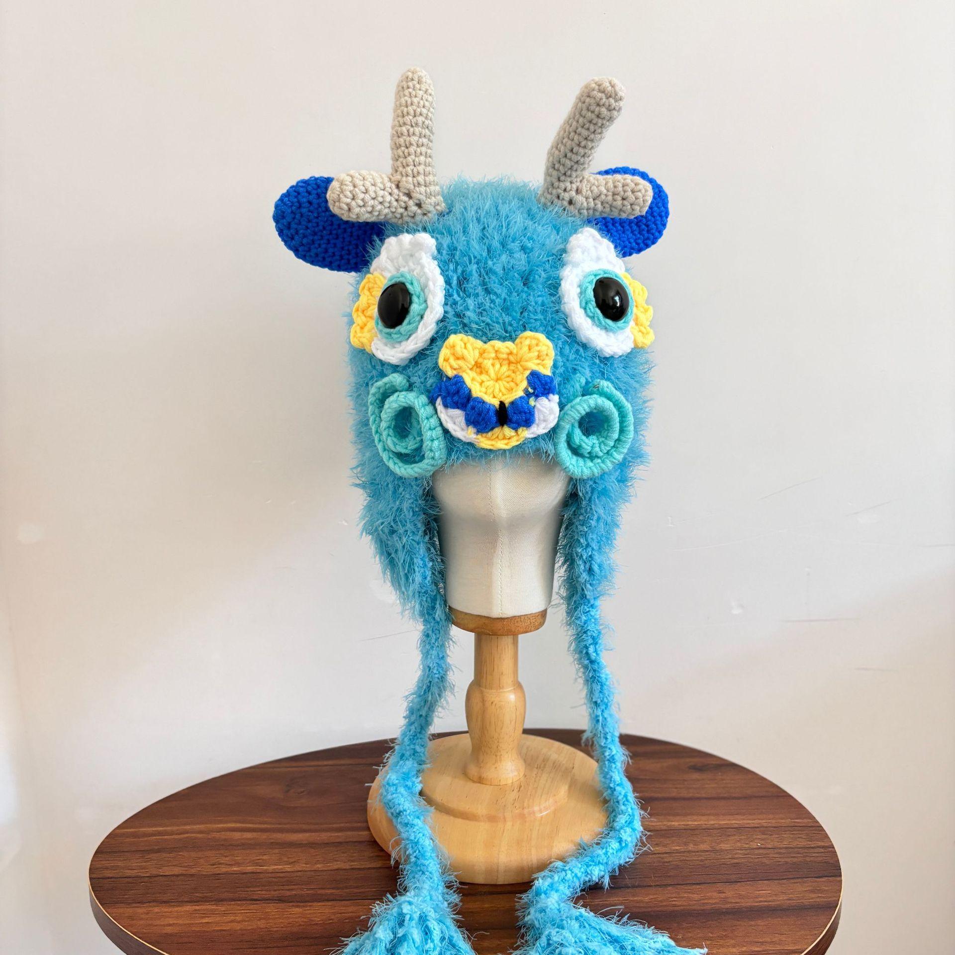 

Осенние и зимние новогодние праздничные шапки-ушанки, год Дракона, красные, в китайском стиле, связанные вручную, персонализированные шапки для танца льва, плюшевые шапки для женщин M（56-58cm） синий