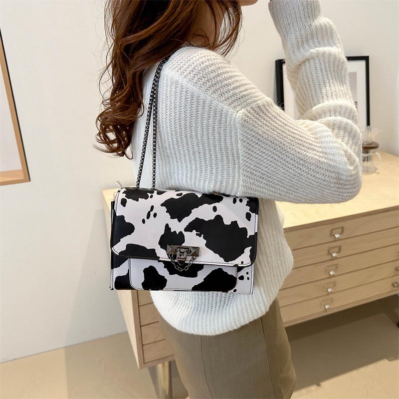 Trendy Summer Handbag Elegant Chain Strap Shoulder Bag In Chic Leopard And Cow Print Design
