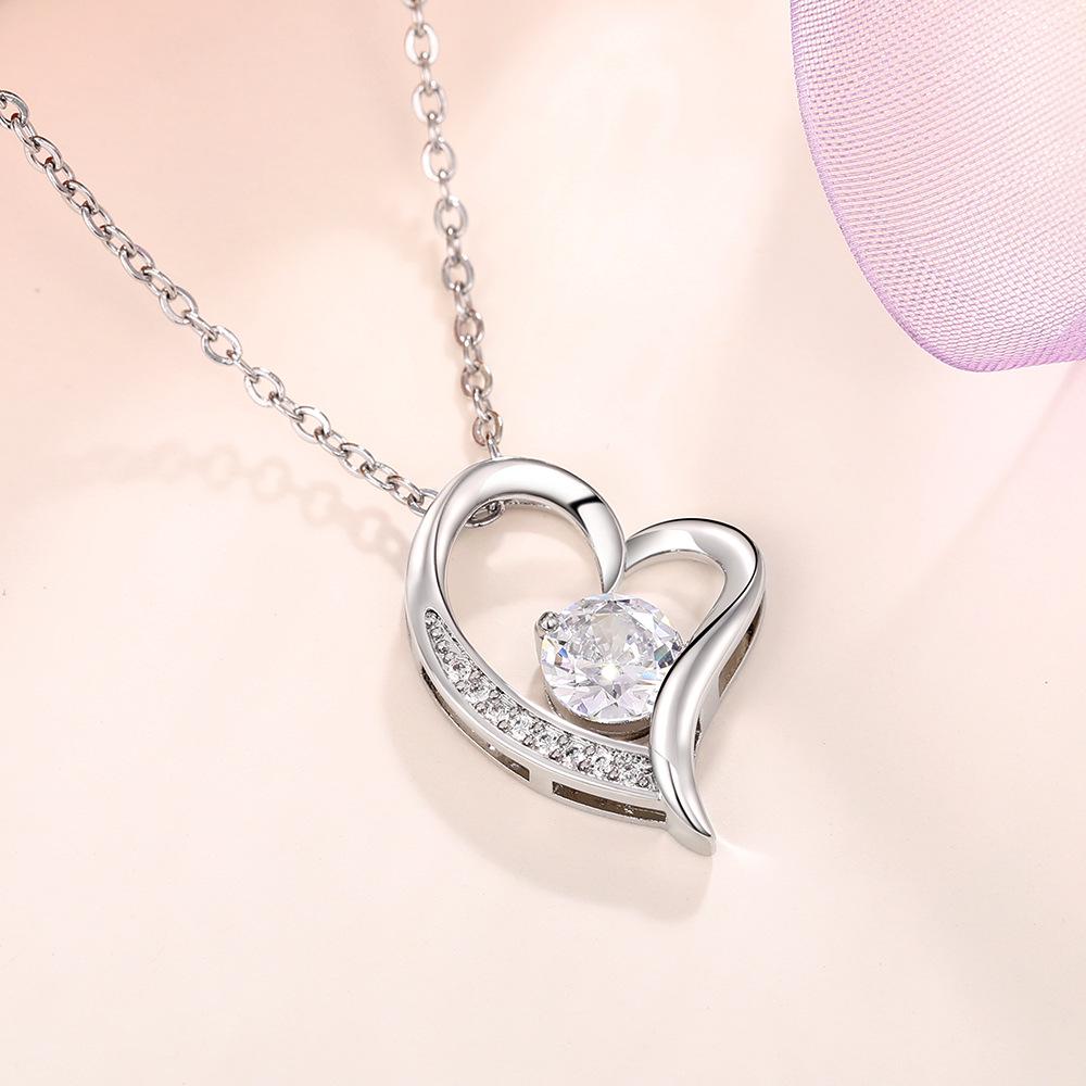 Cao Shi Heart-Shaped Zircon Pendant Necklace - Luxury Valentine's Gift for Women