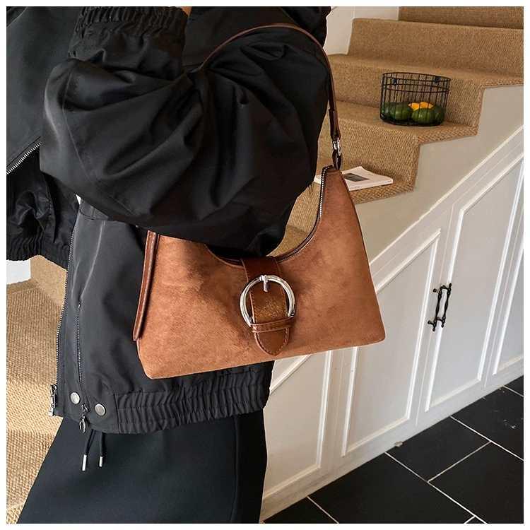 Women's Retro Suede Crossbody Bag - Versatile Autumn/Winter 2025 Single Shoulder Underarm Style