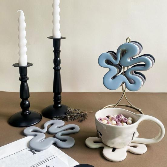 Flower Shaped Silicone Coasters Heat Resistant Placemats for Hot Pots Pans Non-Slip Table Protectors for Modern Kitchen