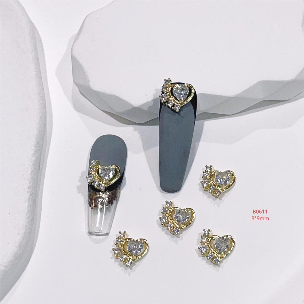 Heart Chain Tassel Alloy Nail Art Jewelry Stickers with Zircon Accents