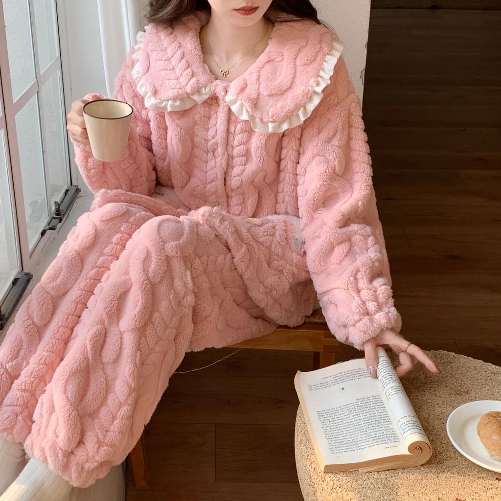 Pijama Dama Invierno Grueso Terciopelo Coral Dulce y Encantador Cuello Muñeca Trigo Estilo Cárdigan Viento Princesa Ropa de Casa Se Puede Usar