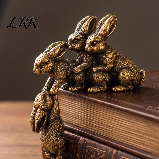 Bronze Desktop Ornaments Loving Rabbit Family Figurine, Vintage Metal Bunny Statue, Durable Craft Hanging Shelf Edge Ornament, Meaningful Gift
