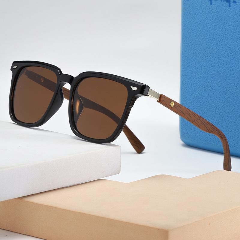 Polarized Square Sunglasses with UV Protection and Wood Grain Legs (Model P891876)