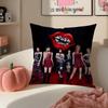 Stilvolle Kpop Girlgroup BBabymonster Kissenbezug Kissenhülle Kurzer Plüsch Verdeckter Reißverschluss Zimmer Sofa Kissenbezug
