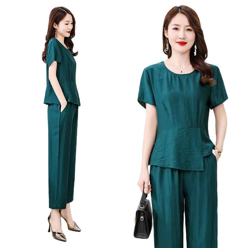 Plus Size Cotton Silk Two-Piece Set: Stylish Casual Short Sleeve Top & Wide-Leg Pants for Moms - Summer Elegance