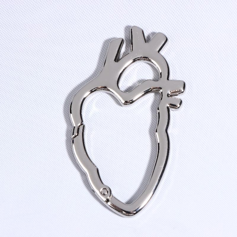 

Punk S-Shaped Heart Closed Metal Pendant Keychain Premium Designed Bag Accessory Belt Buckle B Bright Silver