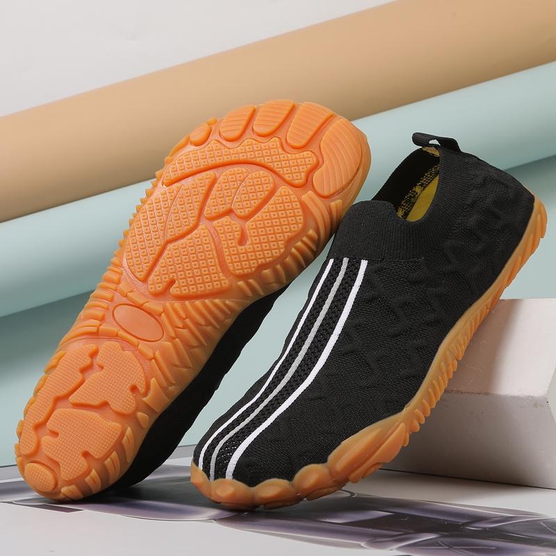 Fashion Unisex Outdoor Water Shoes Fast Drying and Breathable Five Finger Beach Shoes Hot Selling Indoor Fitness and Yoga Shoes