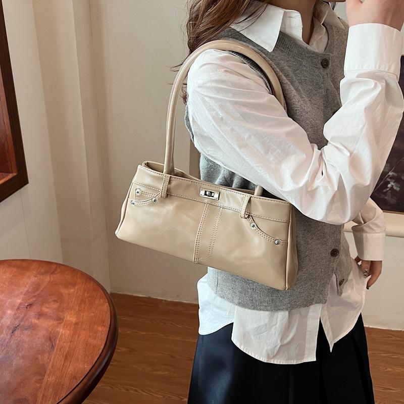 Retro versatile handbag shoulder messenger bag glossy trend simple high-end niche platinum bag