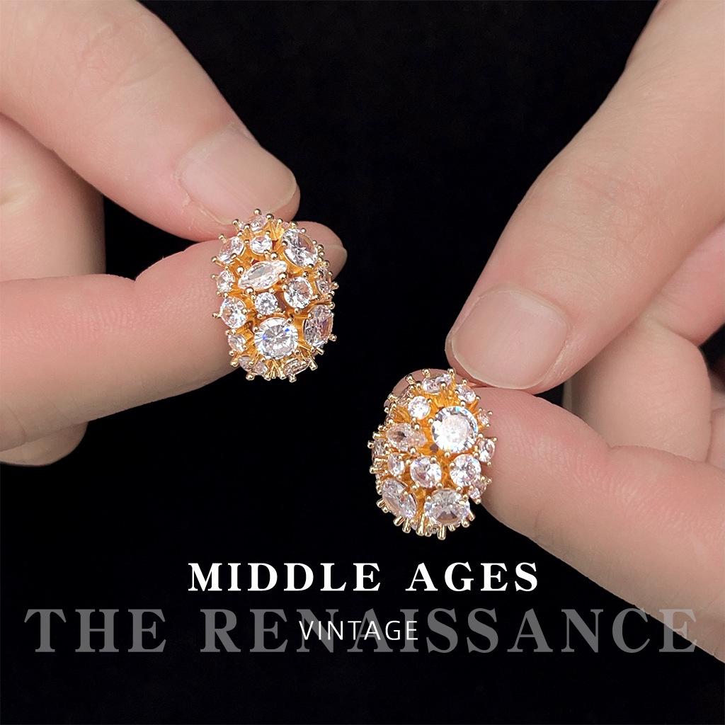 Heavy Industry Explosion Full of Zircon Pigeon Egg Stud Earrings Vintage Earrings