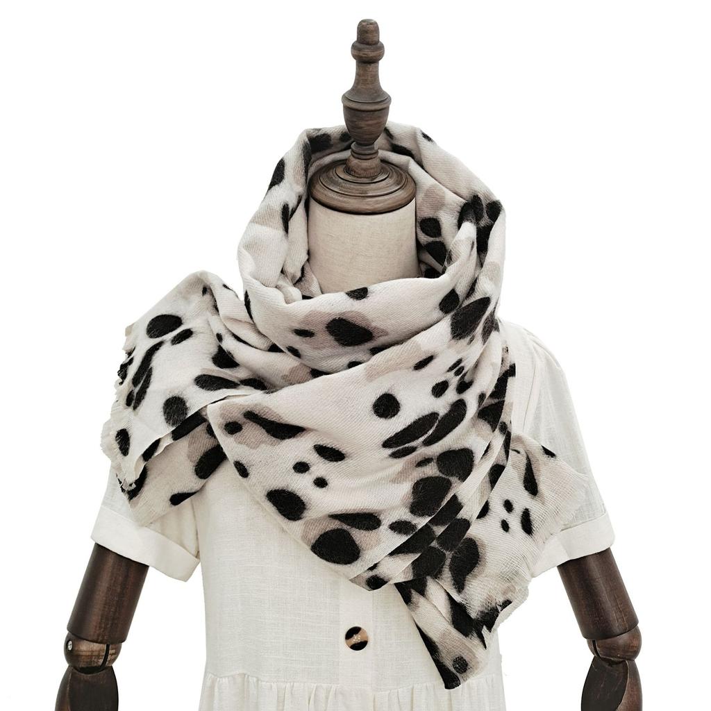 New Autumn and Winter Fashion Imitation Cashmere Scarf for Women, Classic Leopard Print Long Thickened Warm Shawl