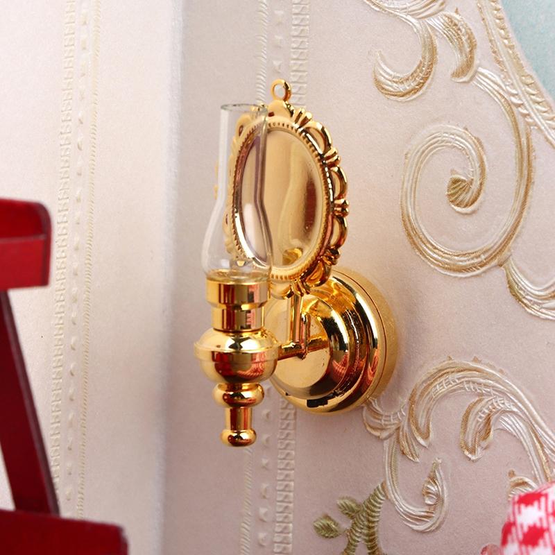 1:12 Mini lampada da parete per casa delle bambole Lampada a LED Lampada da parete Lampada da scrivania con interruttore Decorazione per la casa