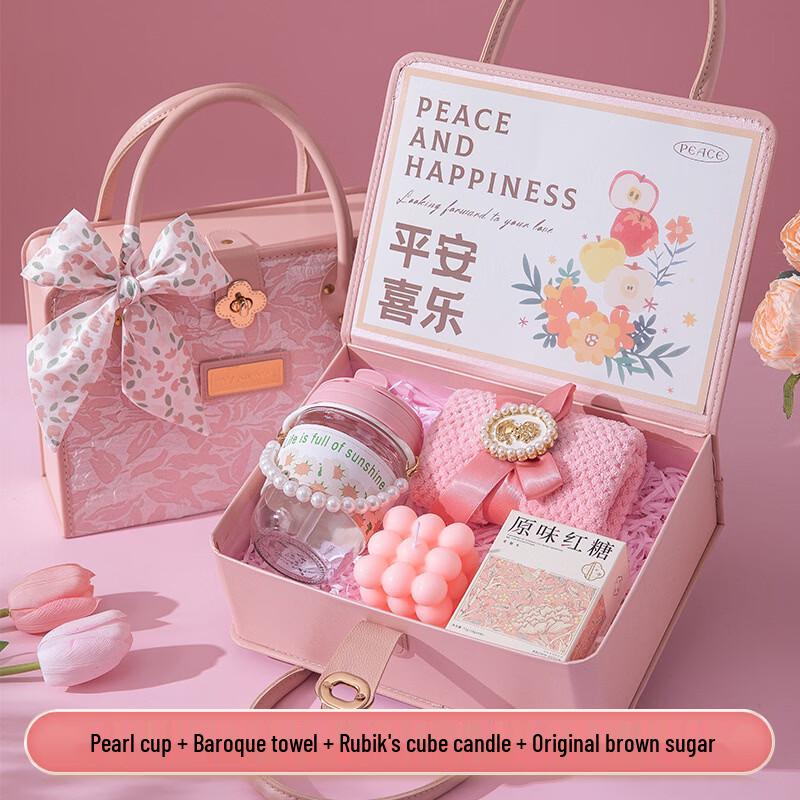 Women s Day Pink Gift Set