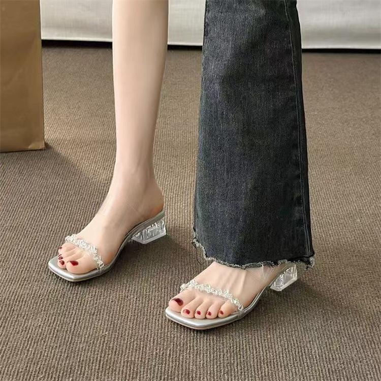 Cool slippers women's outer wear 2025 summer new thick heel rhinestone fairy wind with skirt crystal transparent middle heel slippers