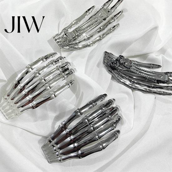 Metal Claw Clips Skeleton Hands Hair Clips, Gothic Skull Side Clip for Women, Personalized Dark Style Accessories Spooky Halloween Horror Accessories,