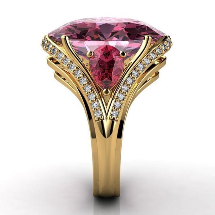 Viya Is On Sale, Large Pink Zircon Ring With Diamonds In Phnom Penh, And Direct Supply Of Exquisite Women'S Jewelry.