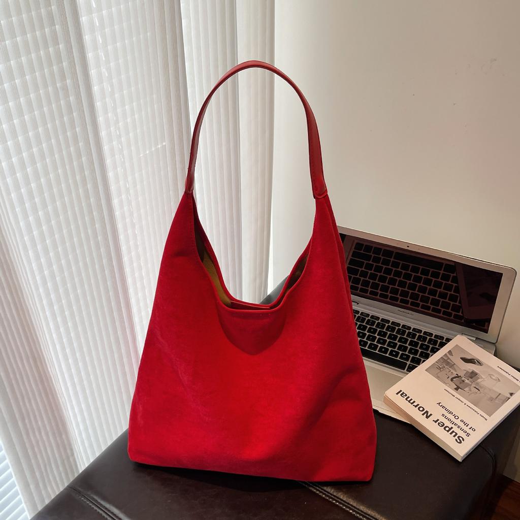 Retro Soft-faced Suede Bread Bag Women's 2025 New Spring Popular Large-capacity Shoulder Bag Fashion Bucket Bag