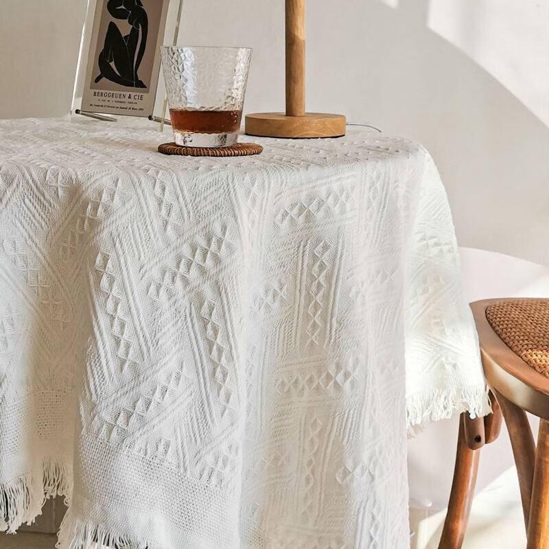 מפת שולחן תחרה מכותנה Aivie