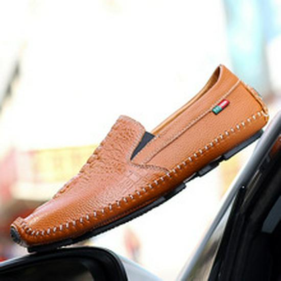 Plus Size Men's Cowhide Driving Moccasins - Casual Leather Shoes, British Style, Trendy Cross-Border Design.