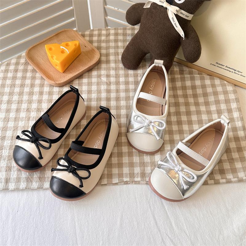 Girls' leather shoes 2025 spring and autumn new children's shoes little girl princess shoes soft sole foreign style single shoes Doudou shoes tide