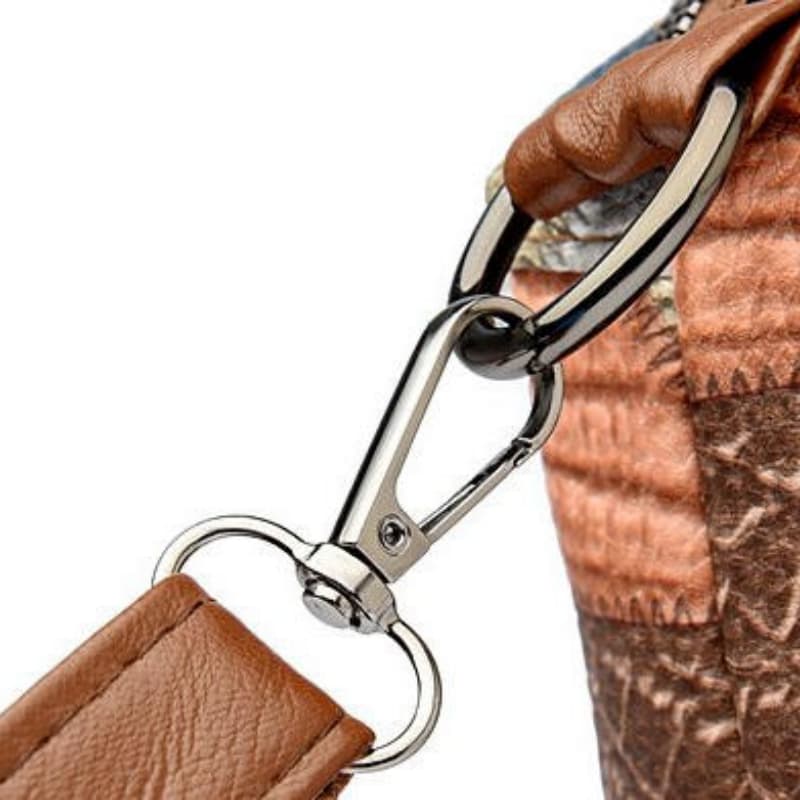 Fashion shoulder bag casual multi-layer messenger bag