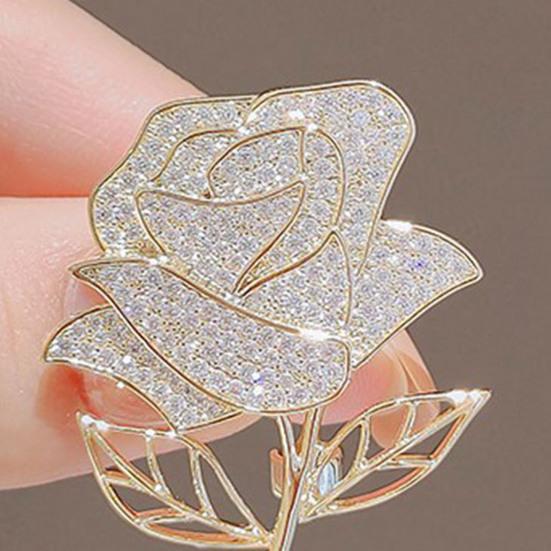 Women Brooch High-Gloss Rhinestone Inlay Sparkling Rose Flower Design Lapel Pin Non-Slip Buckle Zinc Alloy Scarf Badge