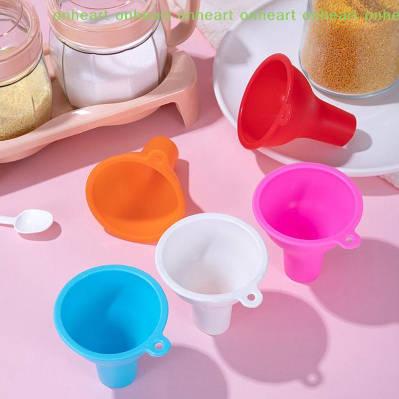 [C]Multi-Function Wine Leak Oil Leak Kitchen Accessories 8CM Silicone Wide-Mouth Funnel Milk Powde Bean Funnel Large-Caliber