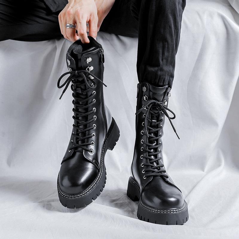 Tendenza Moda Autunno 2024: Stivali Martin Stringati Alti Stile Streetwear Europeo e Americano per Giovani