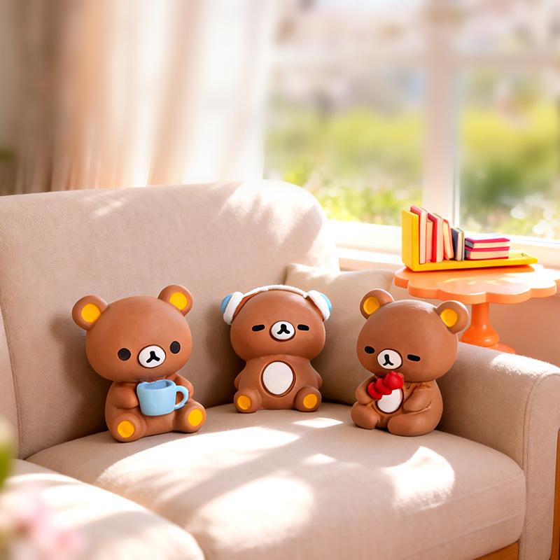 Newly Launched Super Cute and Easy-to-hold Bear Resin Figurine Creative Handicraft, Cute Pellet Tableware, Vehicle-mounted Tableware