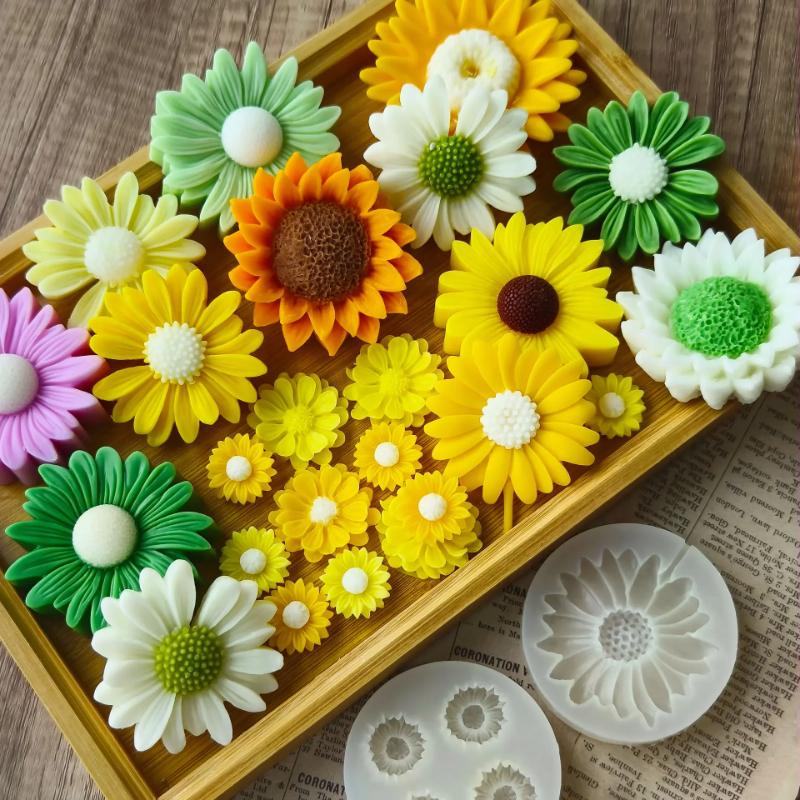 Sunflower Shape Silicone Candle Molds Easy Release DIY Wax Daisy Mould for Soy Wax Reusable Flower Shaped Mold Home Decor Gifts